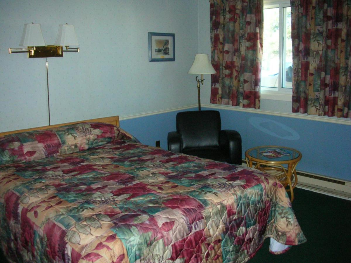 Adams Motel Sault Ste. Marie Eksteriør billede