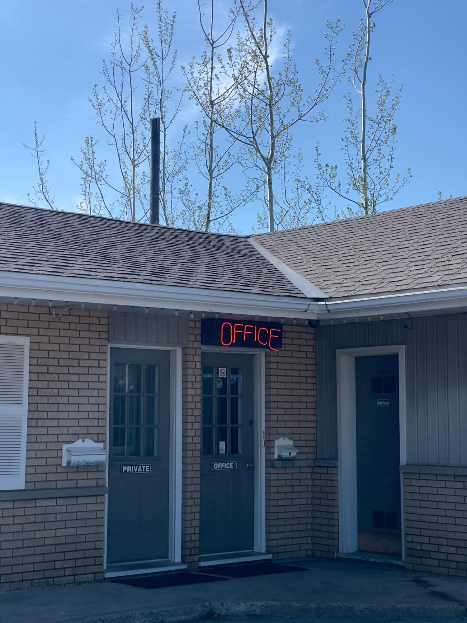 Adams Motel Sault Ste. Marie Eksteriør billede